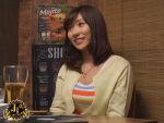 相席居酒屋でおっぱいプリンプリンな美人妻に出会った！！酒の勢いで生チンはめまくりーｗ